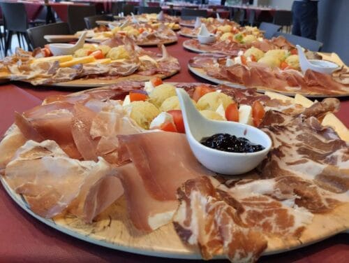 Ferienwohnungen in Le Marche 5 svg%3E