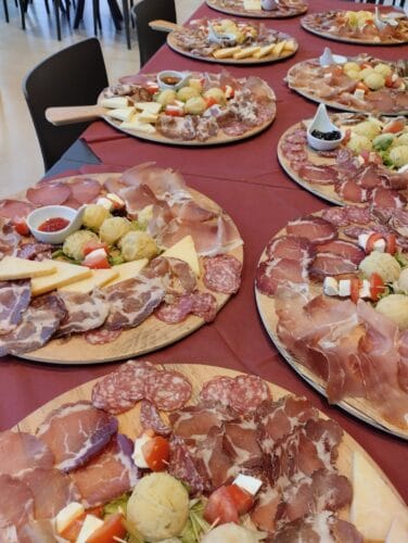 Ferienwohnungen in Le Marche 10 svg%3E